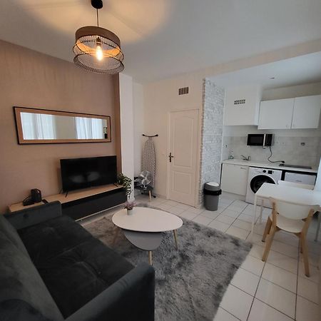 Appartement Spacieux 28M2 Avec Chambre Separee Issy-les-Moulineaux Zewnętrze zdjęcie