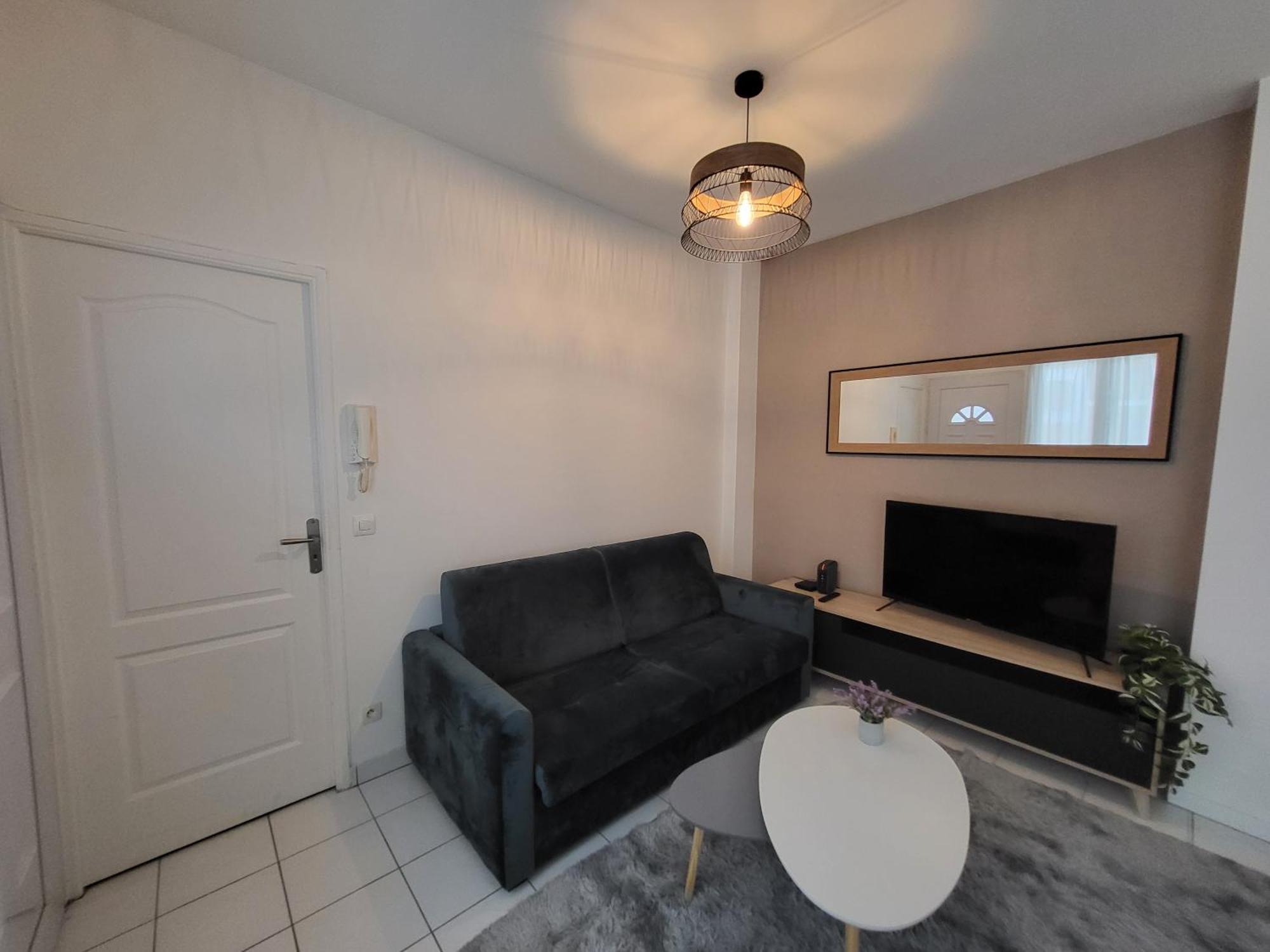 Appartement Spacieux 28M2 Avec Chambre Separee Issy-les-Moulineaux Zewnętrze zdjęcie
